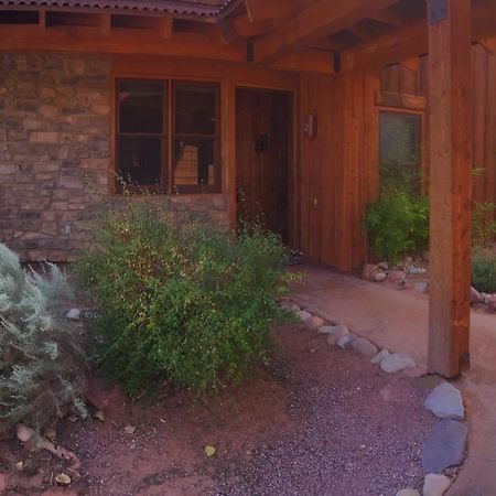 The Sanctuary By The Golf Course Villa Moab Exterior photo