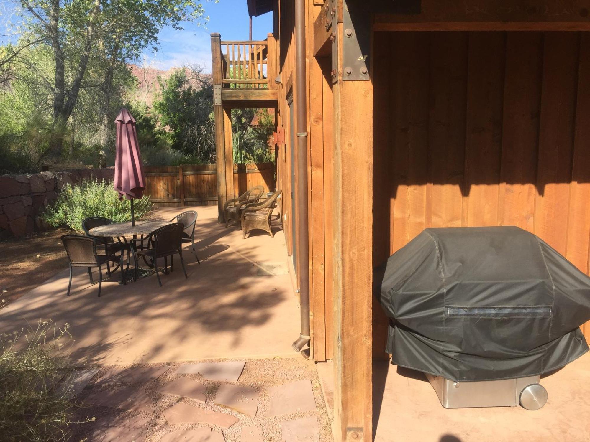 The Sanctuary By The Golf Course Villa Moab Exterior photo